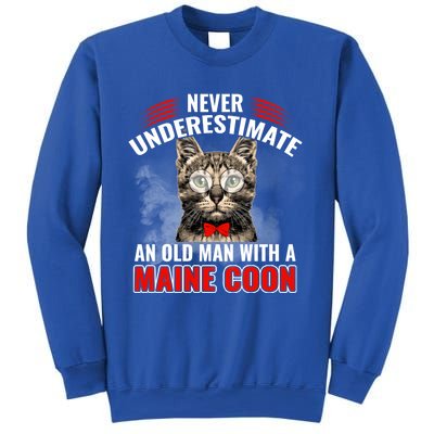 Cats 365 Never Underestimate An Old With A Maine Coon Gift Sweatshirt