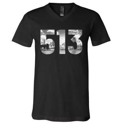 Cincinnati 513 Area Code Skyline Ohio Vintage V-Neck T-Shirt