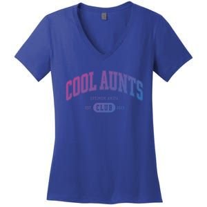 Cool Aunts Club Gift Women's V-Neck T-Shirt