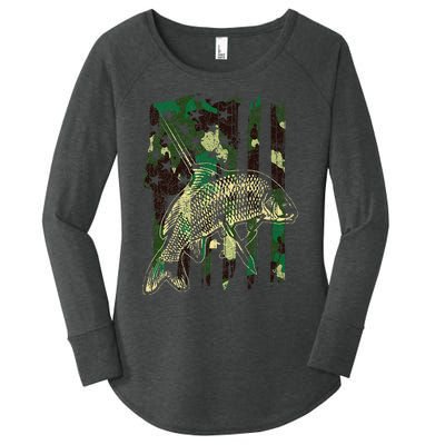 Camo American Flag Bowfishing Gift Bow Fishing Bow Fisher Women's Perfect Tri Tunic Long Sleeve Shirt