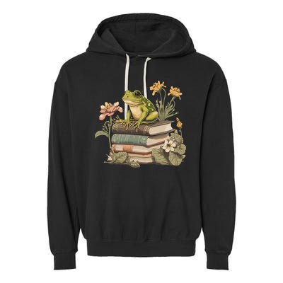 Cottagecore Aesthetic Frog Reading Book Mushroom Lover Garment-Dyed Fleece Hoodie