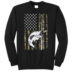 Camouflage American Flag Bass Fishing Gift Fisherman Sweatshirt