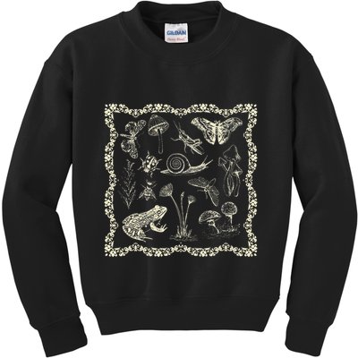 Cottagecore Aesthetic Frog And Mushroom Goblincore Kids Sweatshirt