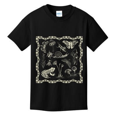 Cottagecore Aesthetic Frog And Mushroom Goblincore Kids T-Shirt
