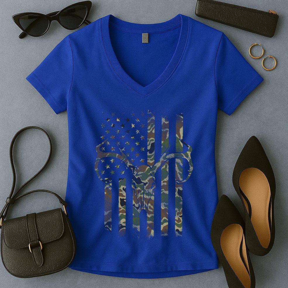 Camo American Flag Deer Skull Elk Hunting Usa Hunter Gift Women's V-Neck T-Shirt