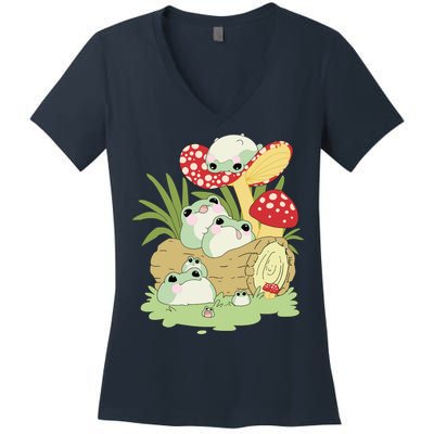 Cottagecore Aesthetic Frog Lying On Mushroom Cute Frog Lover Women's V-Neck T-Shirt