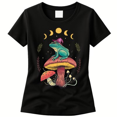 Cottagecore Aesthetic Goblincore Frog Wizard On Mushroom Womens T-Shirt