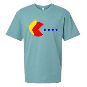 Classic Arcade Game Funny Trump Eats Blue Dots 2024 Sueded Cloud Jersey T-Shirt