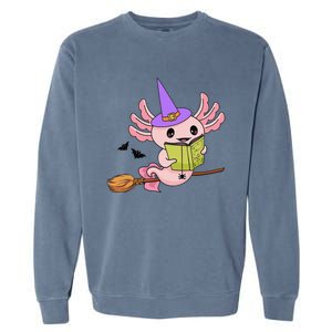 Cute Axolotl Halloween Axolotl Witch Casting Spells Garment-Dyed Sweatshirt