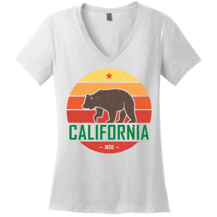 California Retro Circle Women's V-Neck T-Shirt