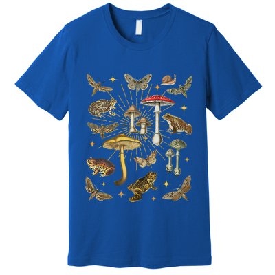 Cottagecore Aesthetic Mushroom Frog Butterfly Goblincore Premium T-Shirt