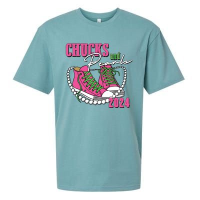 Chucks And Pearls Im With Her Kamala 2024 Sueded Cloud Jersey T-Shirt