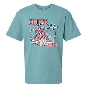 Chucks And Pearls 2024 Im With Her Kamala 2024 Sueded Cloud Jersey T-Shirt