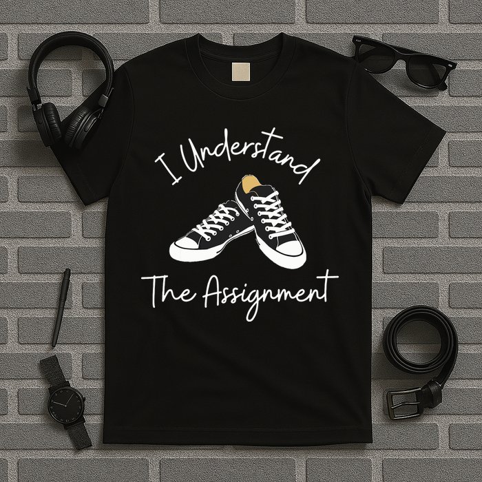 Chucks And Pearls Election 2024 I Understand The Assignment T-Shirt
