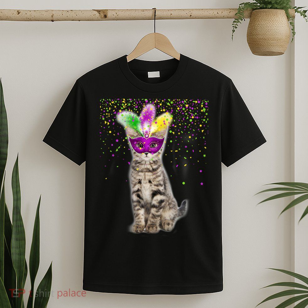 Cat Mardi Gras Mask and Beads T-Shirt