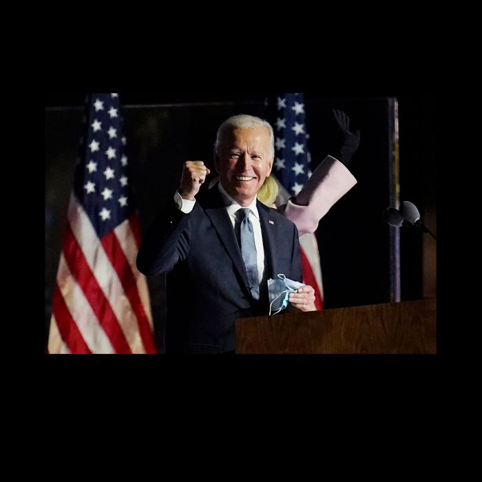 Commander and Thief Joe Biden Mug