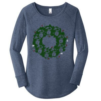 Christmas A Wreath A Franklin Funny Marry Christmas Santa Claus Gives Gifts Women's Perfect Tri Tunic Long Sleeve Shirt