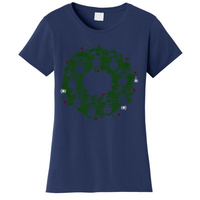 Christmas A Wreath A Franklin Funny Marry Christmas Santa Claus Gives Gifts Women's T-Shirt