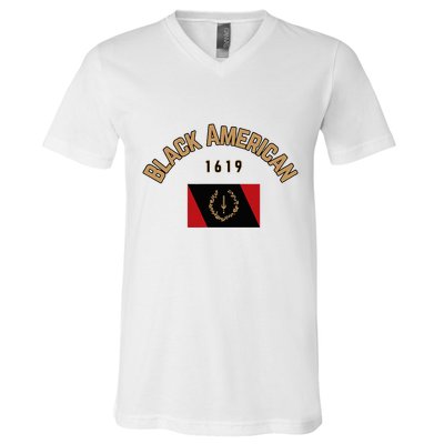 Cute Black American 1619 Black Afro American Heritage Flag V-Neck T-Shirt