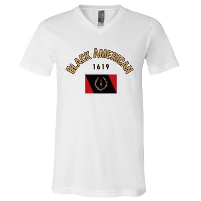 Cute Black American 1619 Black Afro American Heritage Flag V-Neck T-Shirt