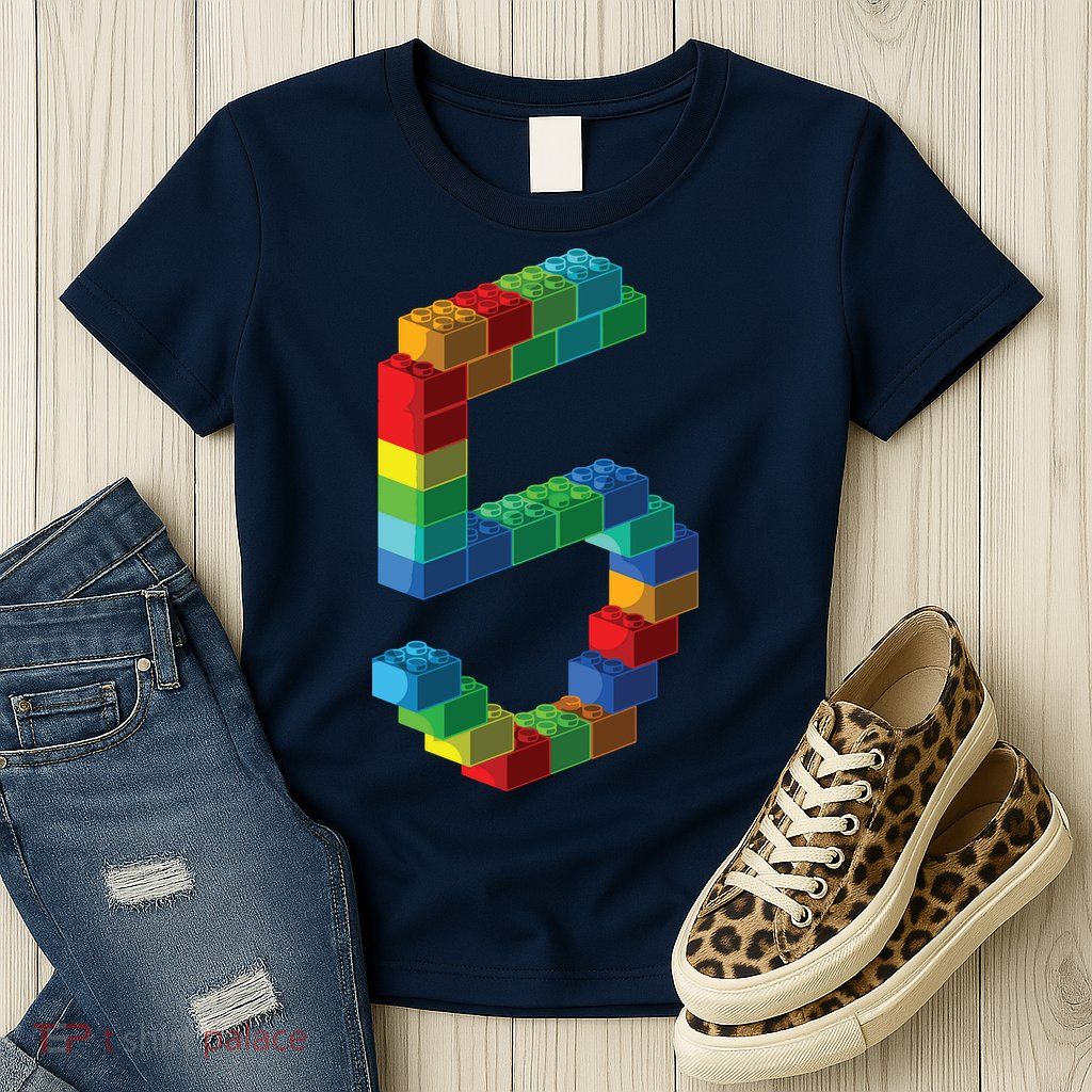 Cute Block Building 5th Birthday Gift 5 Years Old Boy Girl Womens T-Shirt