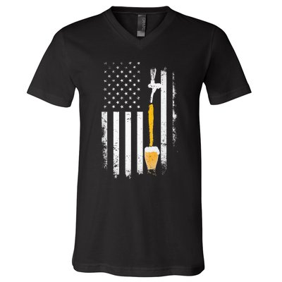 Craft Beer Brewing Usa Us American Flag Craft Brewery Brewer V-Neck T-Shirt