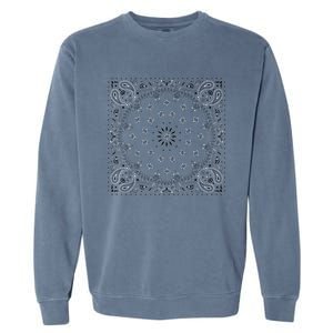 Colorful Bandana Garment-Dyed Sweatshirt