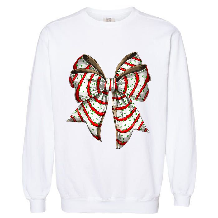 Coquette Bow Christmas Tree Cake Christmas Vibes Garment-Dyed Sweatshirt