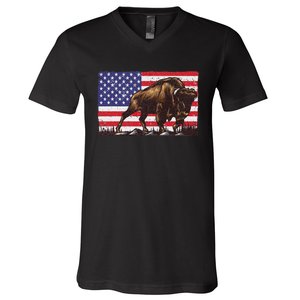 Cool Bison Design Buffalo Bison Lovers V-Neck T-Shirt