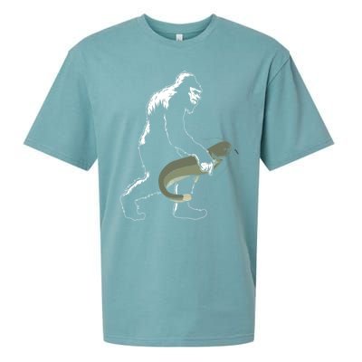 Catfish Bigfoot Fisher Fishing Fisher Catfishing Meaningful Gift Sueded Cloud Jersey T-Shirt