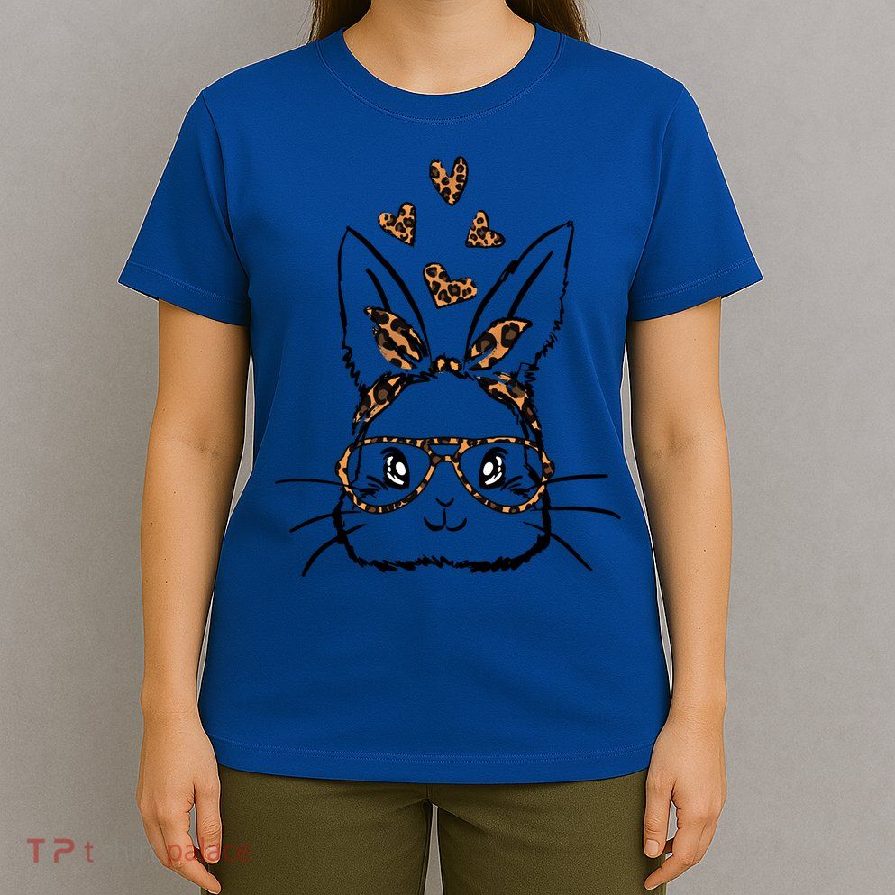Cute Bunny Face With Leopard Sunglasses Bubblegum Easter Day Funny Gift T-Shirt