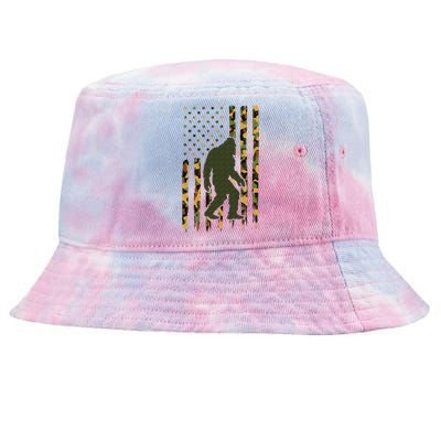 Camo Big Foot Sasquatch Vintage Bigfoot American Flag Tie-Dyed Bucket Hat