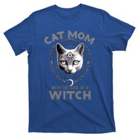 Cute Black Gothic Cat Witch Mom Occult Moon Graphic Gift T-Shirt