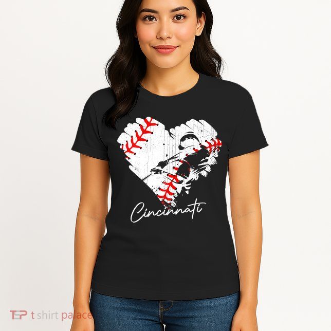 Cincinnati Baseball Heart Distressed Vintage Baseball Fans Womens T-Shirt