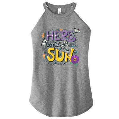 Colorful Beach Here Comes The Sun Summer Vacation Holiday Meaningful Gift Women’s Perfect Tri Rocker Tank