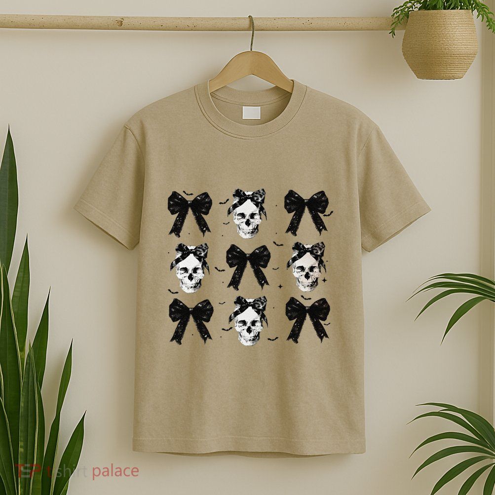 Coquette Bow Halloween Halloween Skull T-Shirt