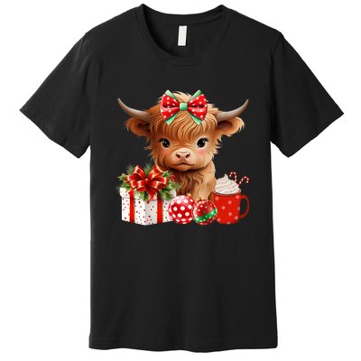 Cute Baby Highland Cow Merry Christmas Farmer Cow Xmas Premium T-Shirt