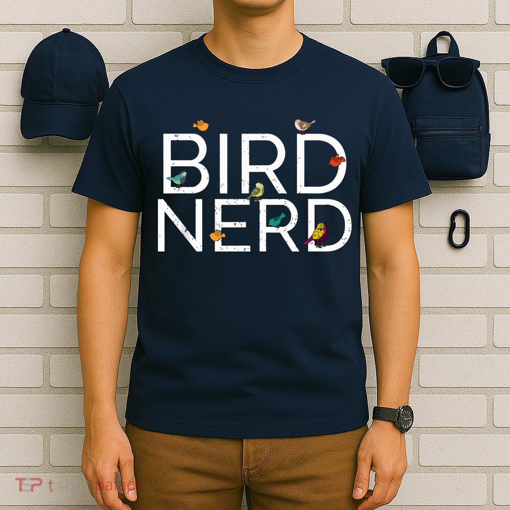 Cool Bird Lover Birdwatching Present Birdwatcher Birder Gift T-Shirt