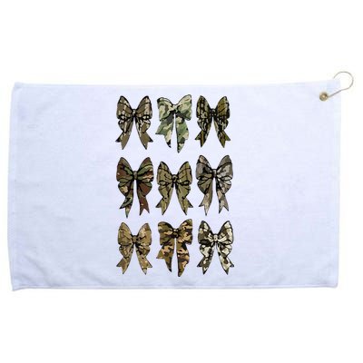 Camouflage Bow Pattern Graphic Grommeted Golf Towel