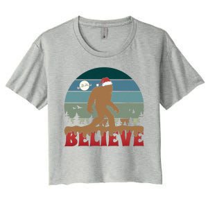 Christmas Bigfoot Retro Women's Crop Top Tee