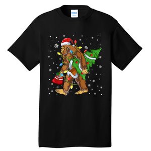 Christmas Bigfoot Santa Hat Tree Lights Xmas Sasquatch Funn Tall T-Shirt