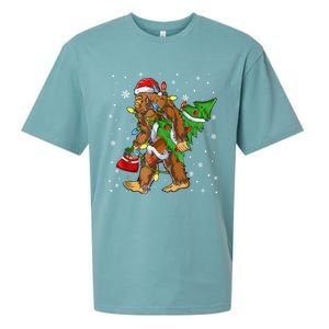 Christmas Bigfoot Santa Hat Tree Lights Xmas Sasquatch Funn Sueded Cloud Jersey T-Shirt