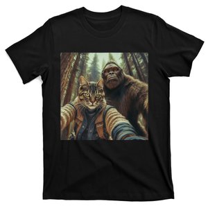 Cat Bigfoot Sasquatch Selfie Photo Funny Retro Classic Humor T-Shirt