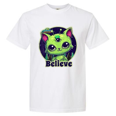 cute alien cat belive in ufo kawaii Garment-Dyed Heavyweight T-Shirt