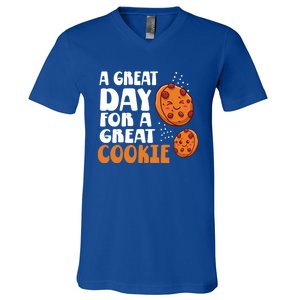 Chocolate Chip A Great Day For A Great Cookie Gift V-Neck T-Shirt