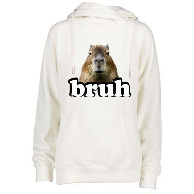 Capybara Womens Funnel Neck Pullover Hood