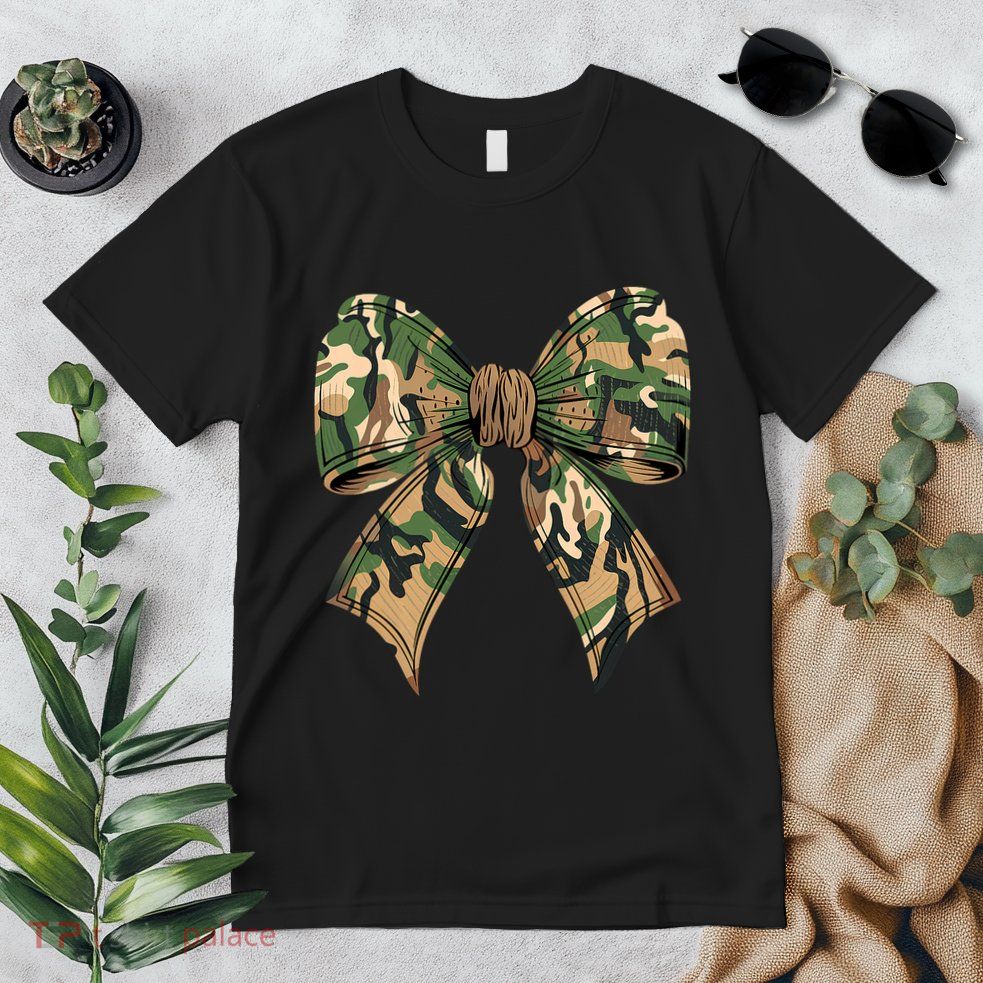 Camo Coquette Bow Hunting Camouflage Old Hunter Premium T-Shirt