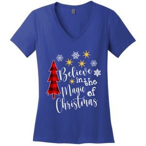 Cute Casual Believe In Magic Of Christmas Tree Buffalo Plaid Great Gift Women's V-Neck T-Shirt