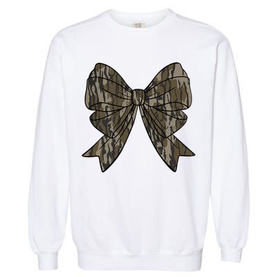 Camo Coquette Bow Duck Hunt Duck Hunting Garment-Dyed Sweatshirt