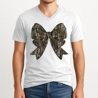 Camo Coquette Bow Duck Hunt Duck Hunting V-Neck T-Shirt